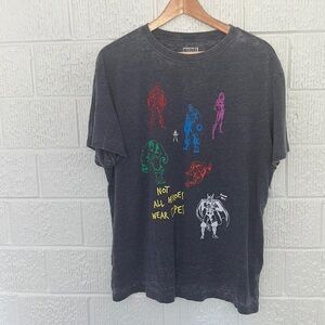 NWT Marvel Not All Heroes Wear Capes Tee - Size Large